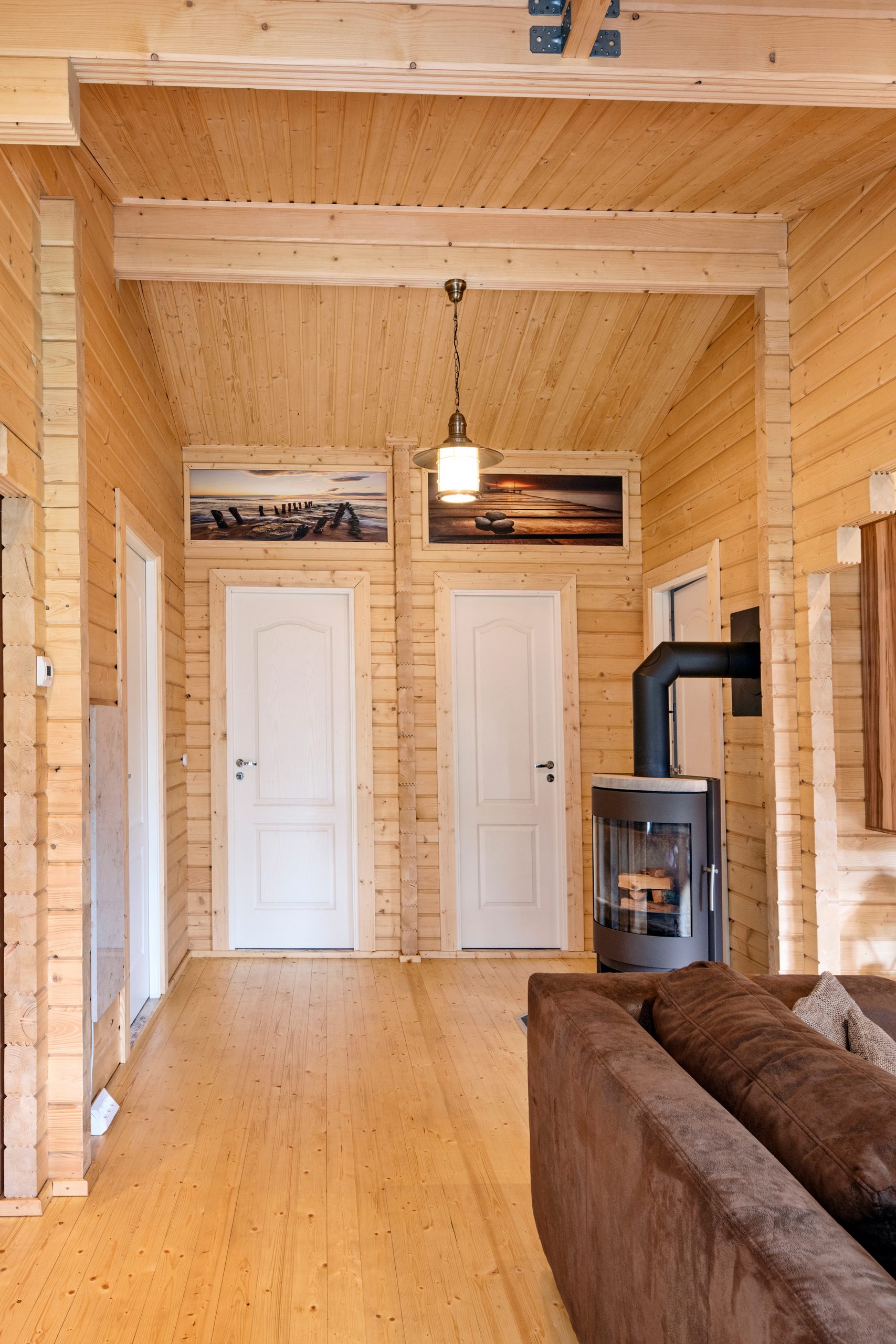 Finn Bungalow - 1040 x 978cm - Image 2